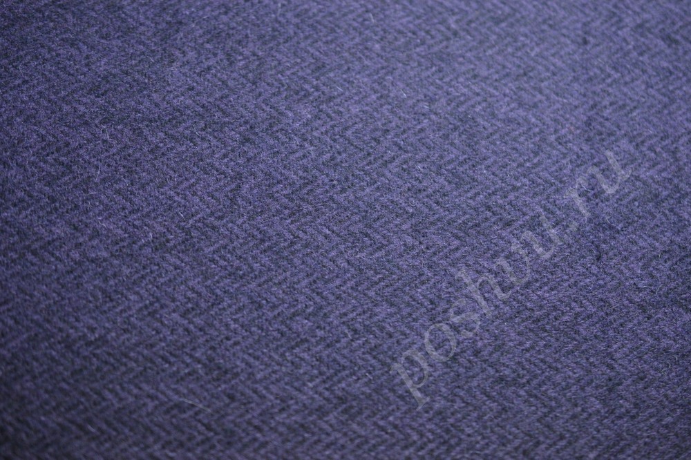Пальтовая ткань в черно-фиолетовый узор елочкой
