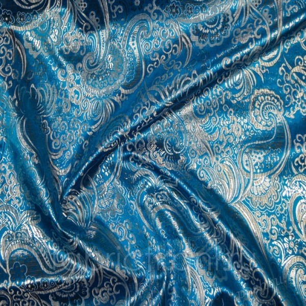 Ткань парча-бело-голубая с зимним орнаментом