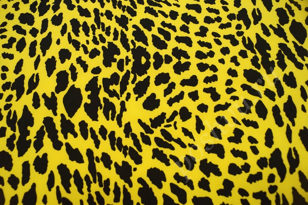 Креповая ткань жёлтого цвета с чёрными леопардовыми пятнами