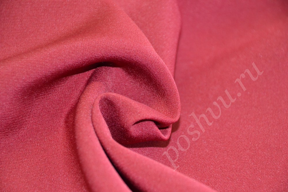 Плательная ткань тёмно-розового цвета