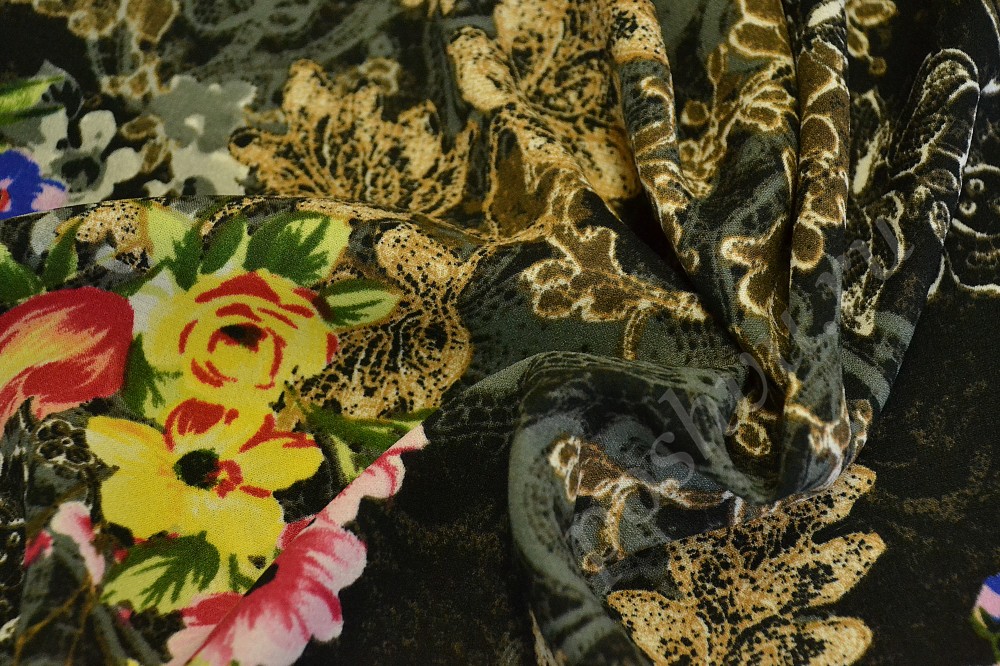 Плательная ткань чёрно-бежевого цвета с цветочным принтом