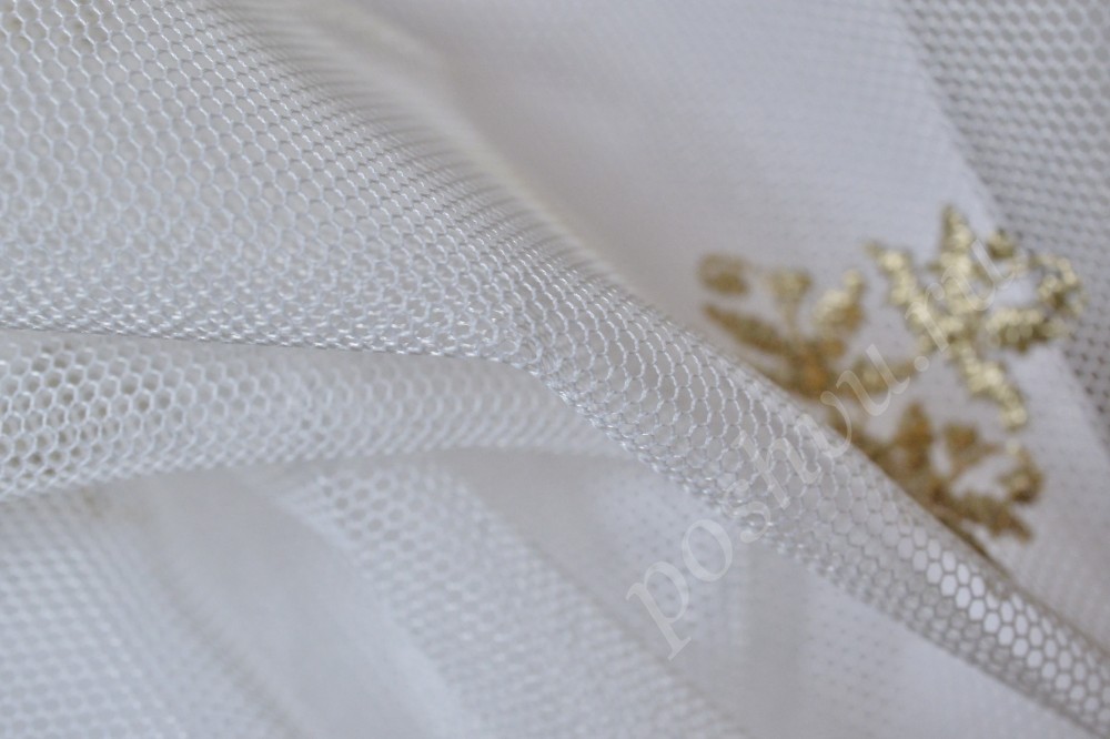Ткань для штор сетка белого цвета с вышивкой бежевого оттенка