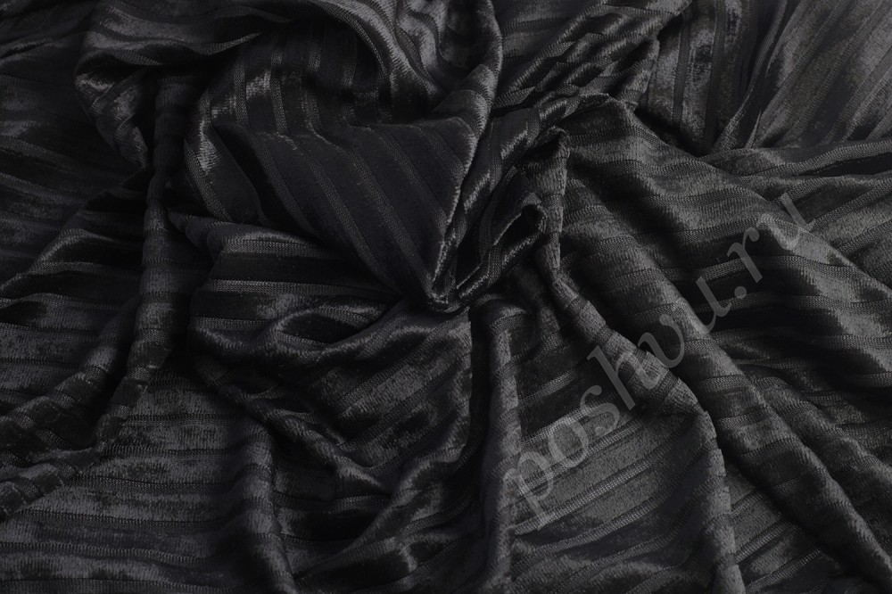 Трикотажная ткань на неопрене черного цвета