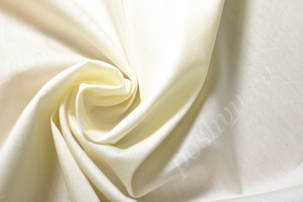 Ткань блузочная изысканного белого оттенка