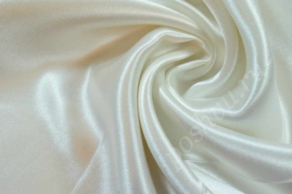Шелковая ткань белоснежного цвета