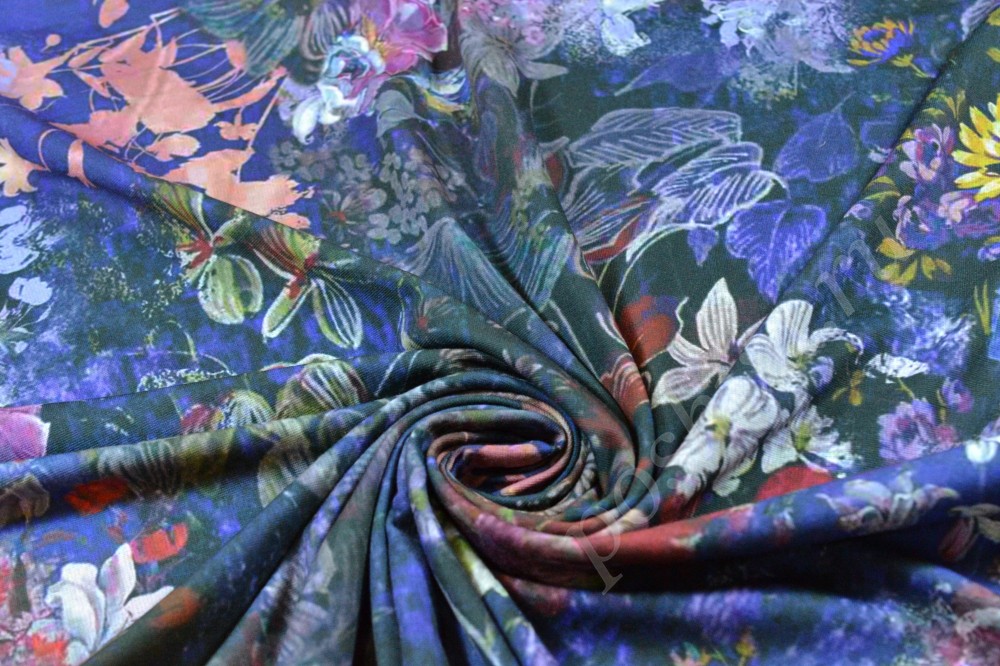 Трикотажная ткань темно-синего цвета с цветочным принтом