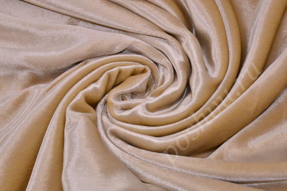 Мягкая бархатная ткань нежного кремового оттенка
