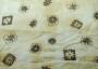 Ткань батист бело-бежевого оттенка с цветочным рисунком