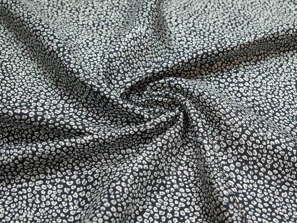 Шелк-твил блузочно-плательный черно-белого цвета с рисунком "камушки"