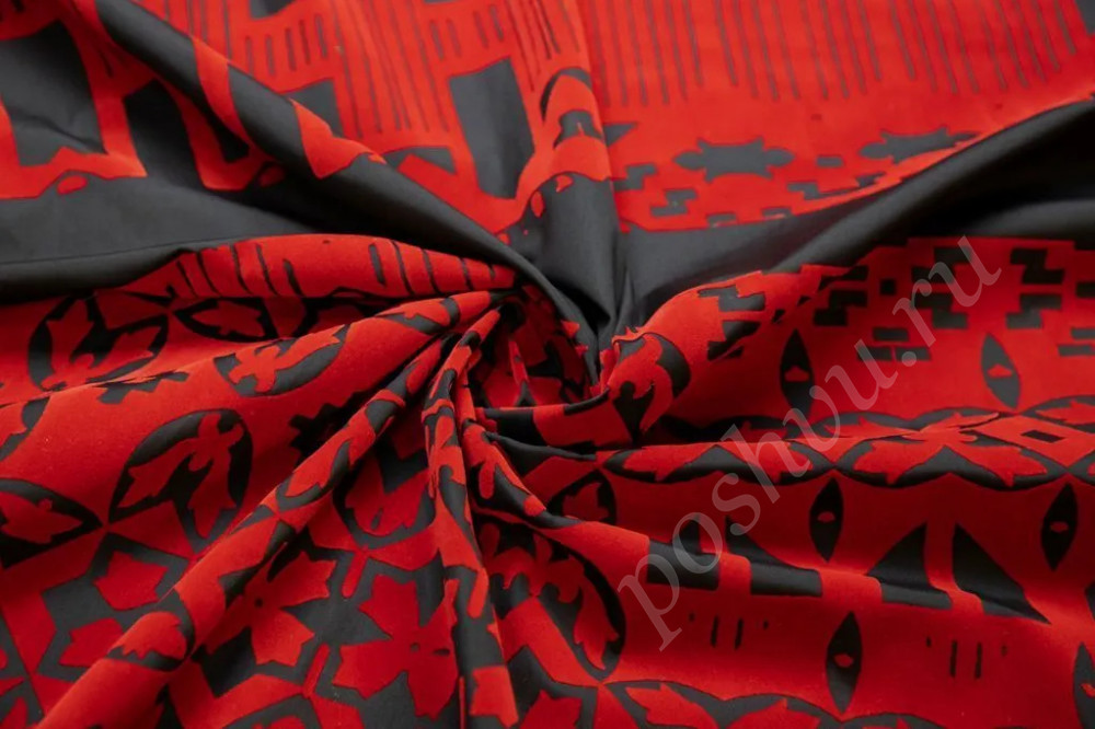 Плащевая ткань красно-черного цвета с бархатным принтом, купон 1,4м