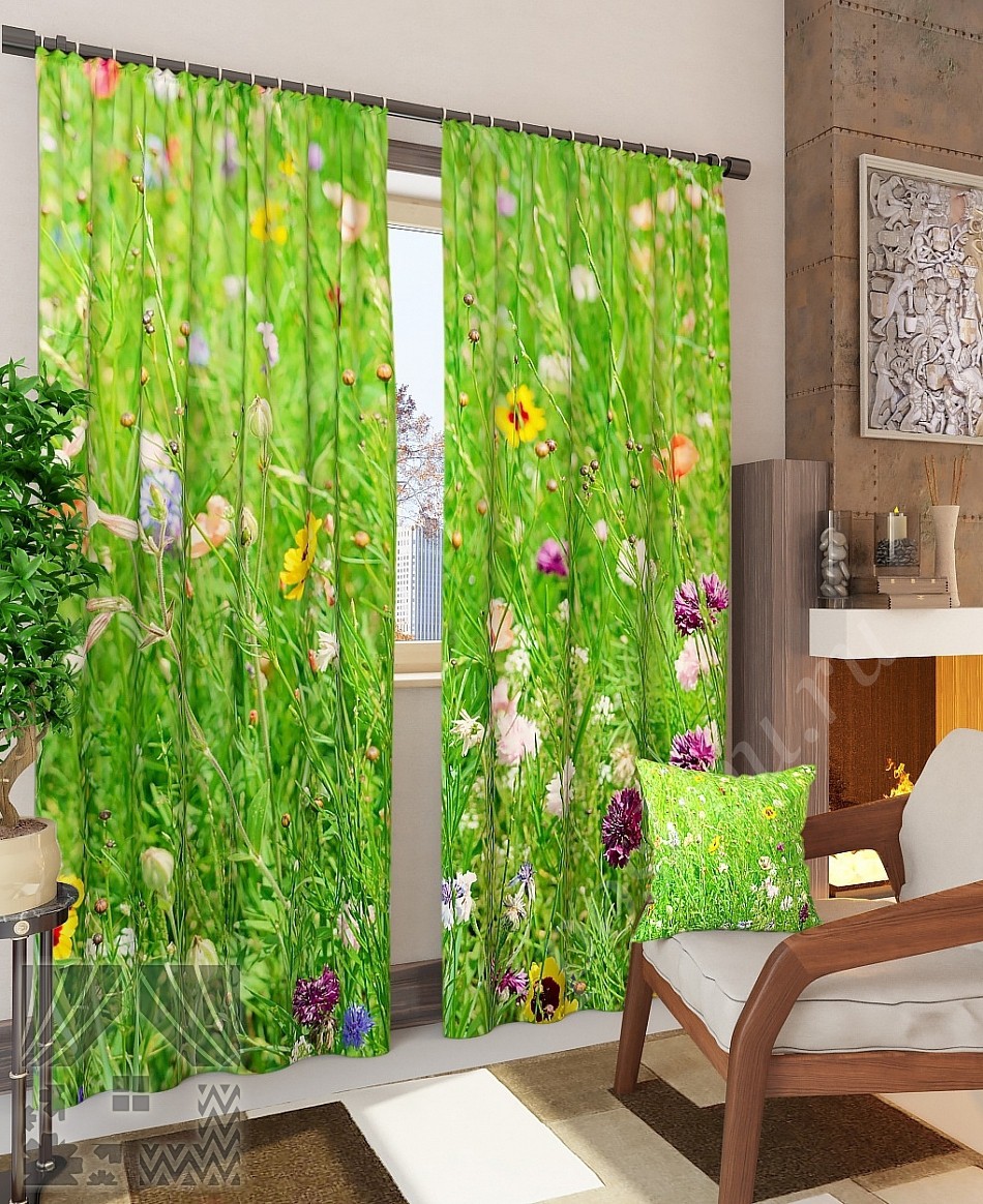 Комплект готовых фото штор в сочных тонах с изображением летнего луга для гостиной
