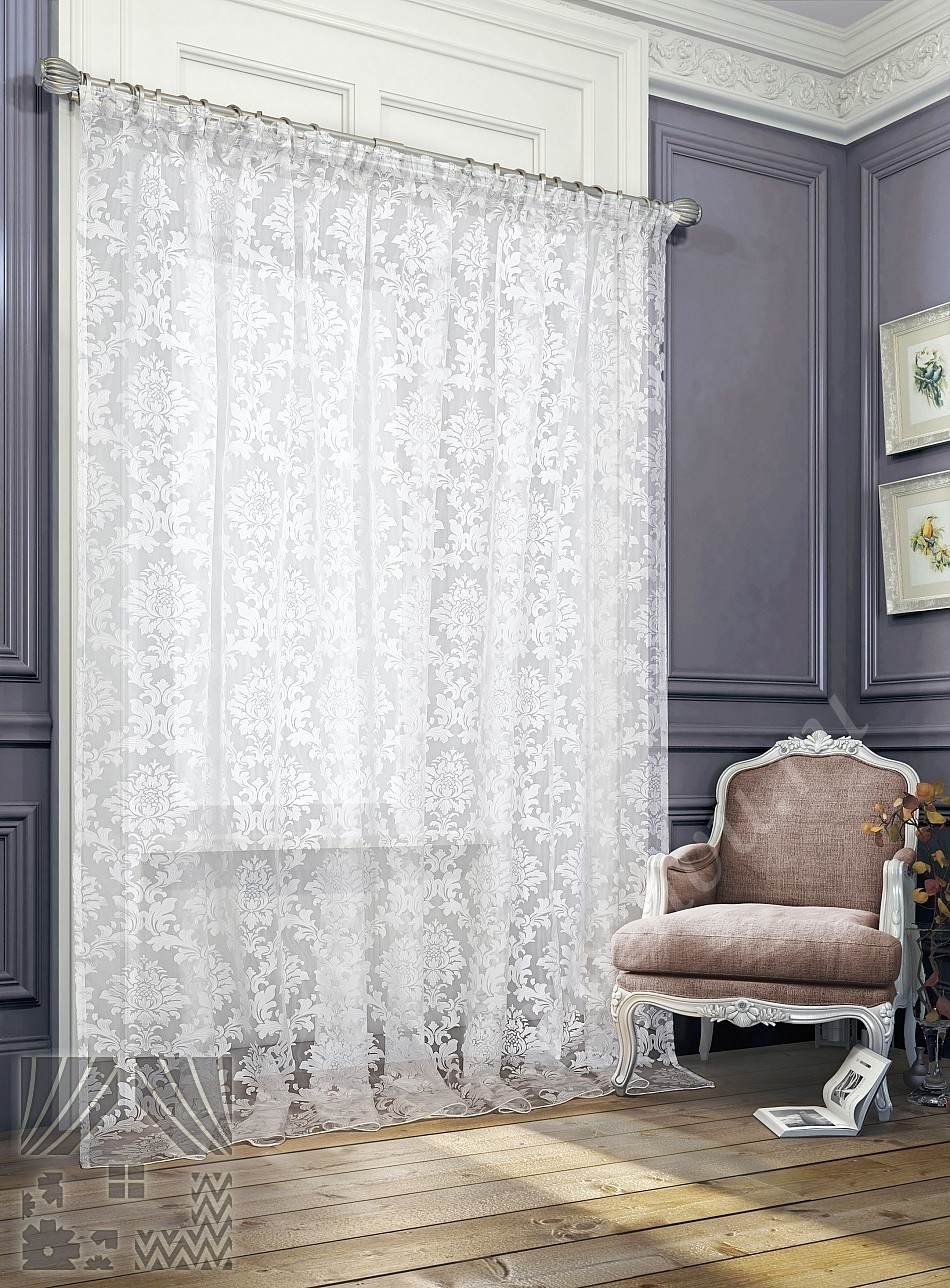Нежный классический тюль сливочного цвета с набивным флористическим узором для гостиной или спальни