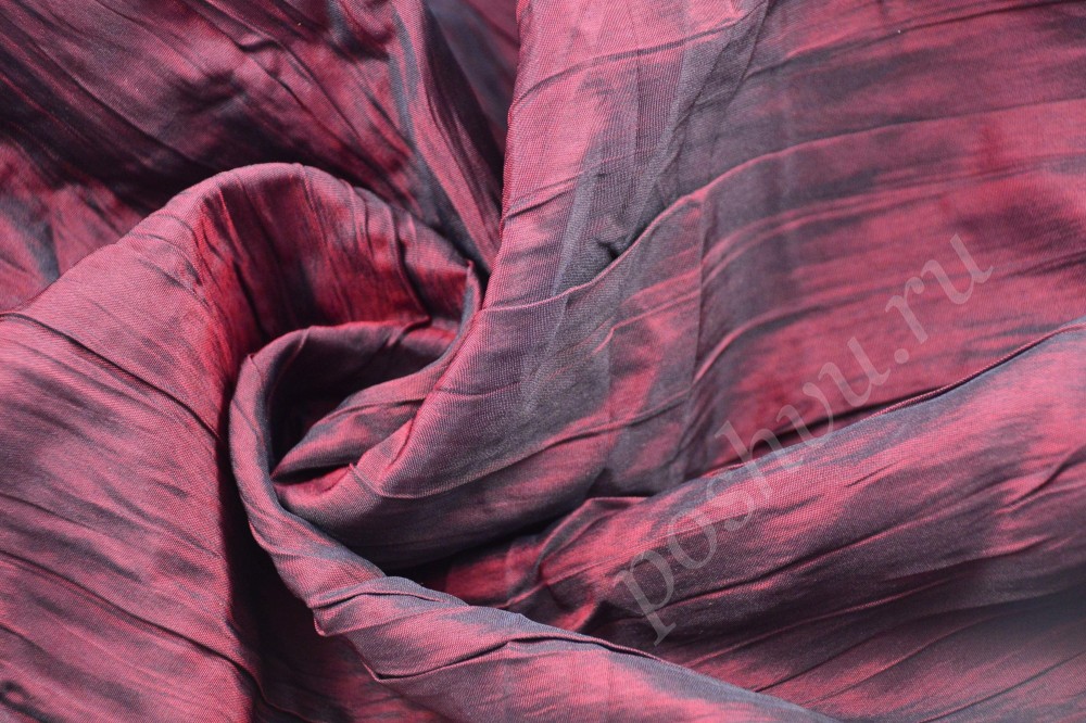Ткань стильная бордовая тафта с дымчатым отливом со скидкой