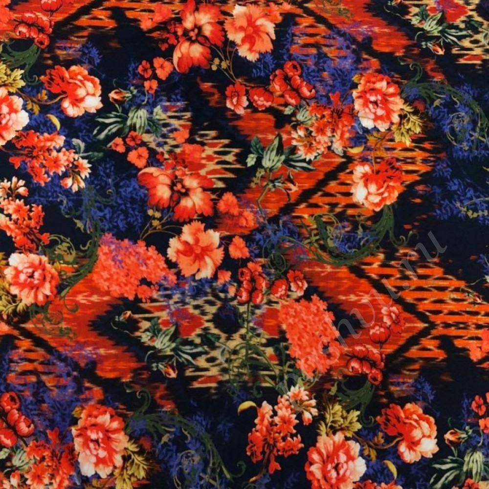 Трикотаж вискозный с красно-синими цветами