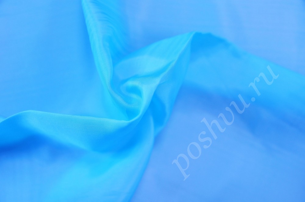 Ткань подкладочная голубого оттенка