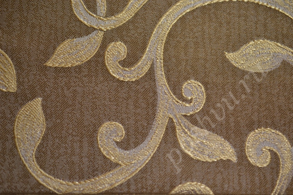 Жаккардовая ткань коричневого оттенка с золотым узором