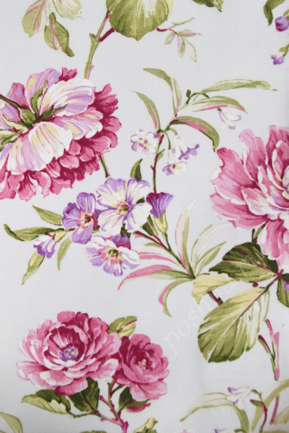 Портьерная ткань рогожка AGATA крупные розовые цветы на светло-бежевом фоне