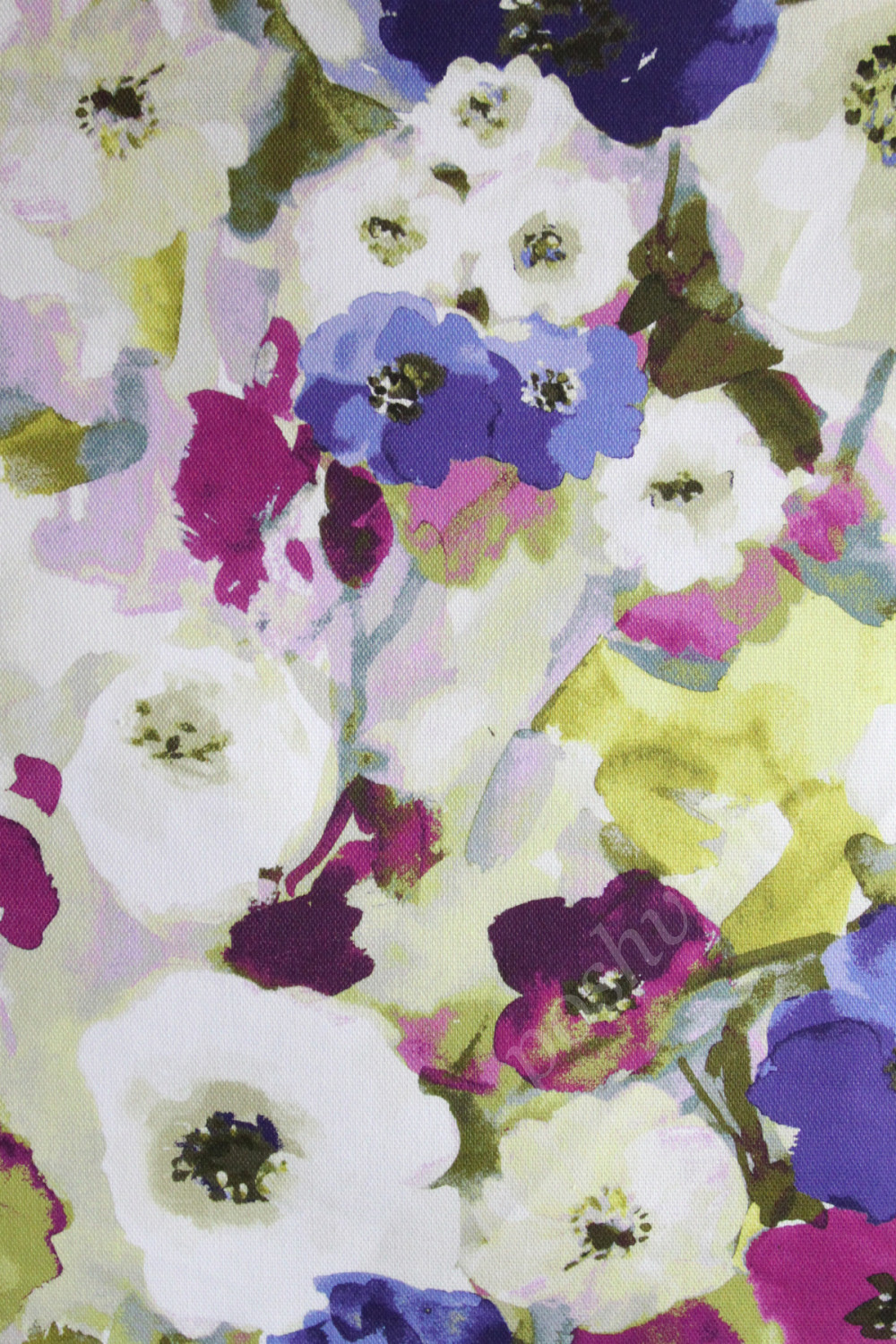 Портьерная ткань рогожка MONET крупные фиолетово-белые цветы в стиле акварель