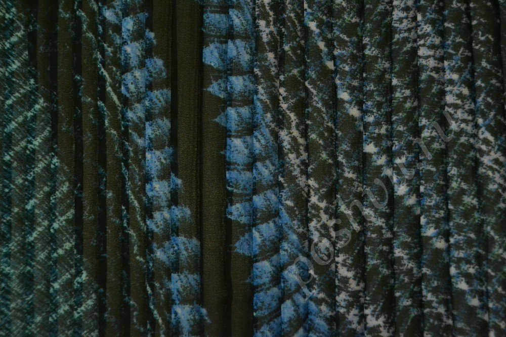Ткань плиссе с полосами сине-чёрного цвета