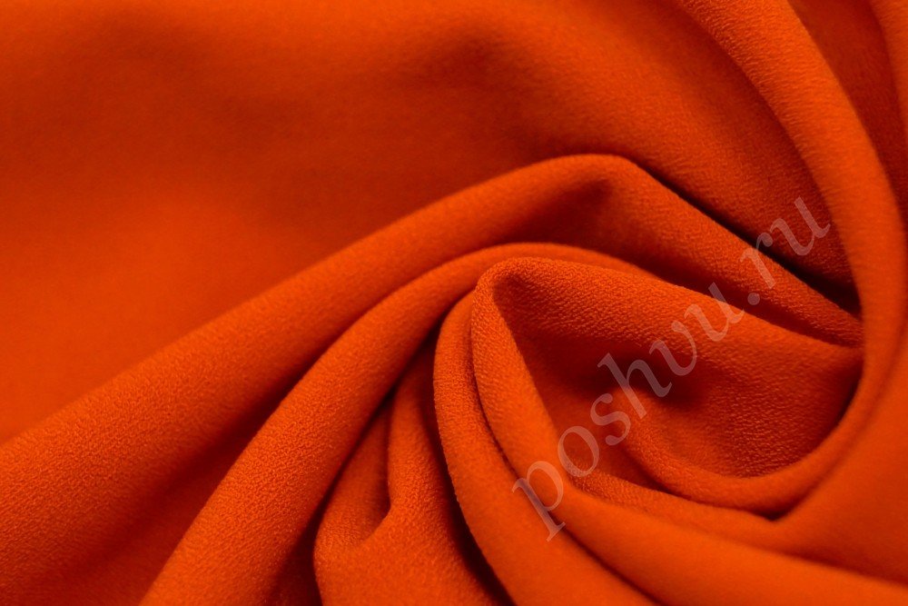 Ткань креп морковного оттенка