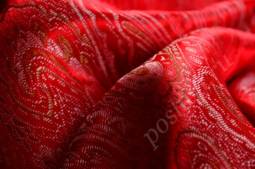 Ткань красный китайский шёлк с орнаментом