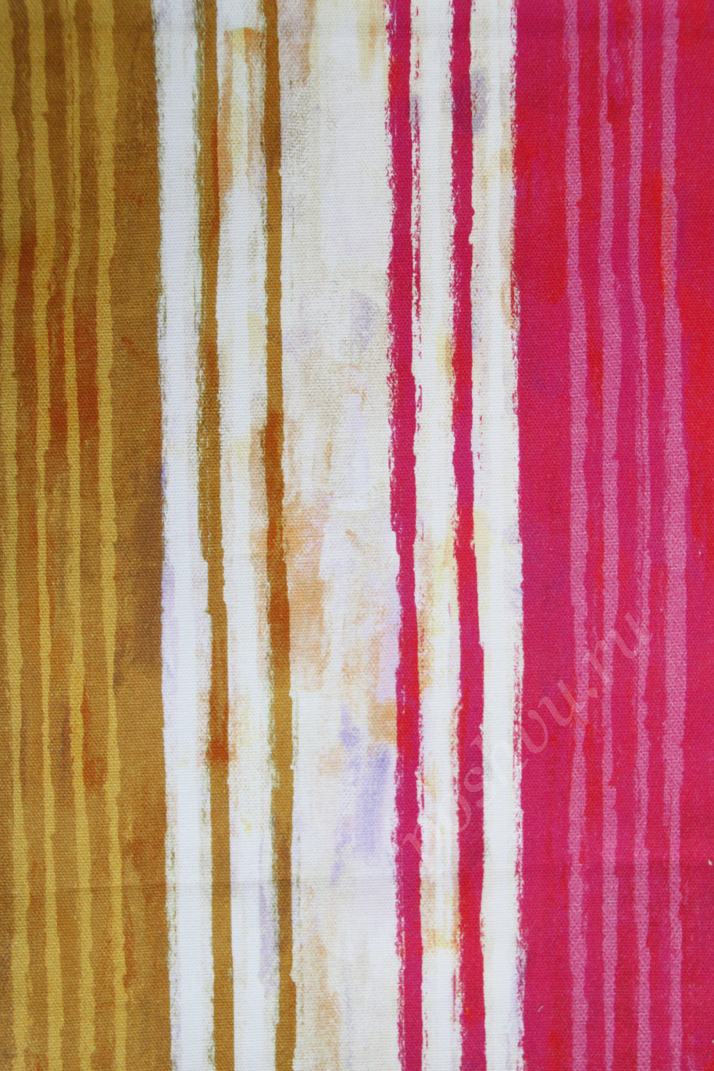 Портьерная ткань рогожка CACHEMIRE размытые полосы желто-розового цвета