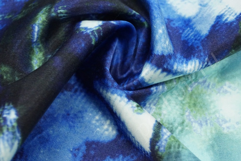 Ткань плательная сине-голубого оттенка с пятнистым рисунком