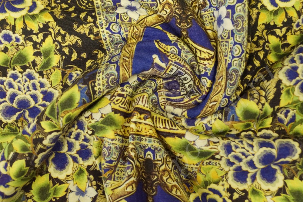 Ткань плательная черного оттенка с желто-голубыми цветами