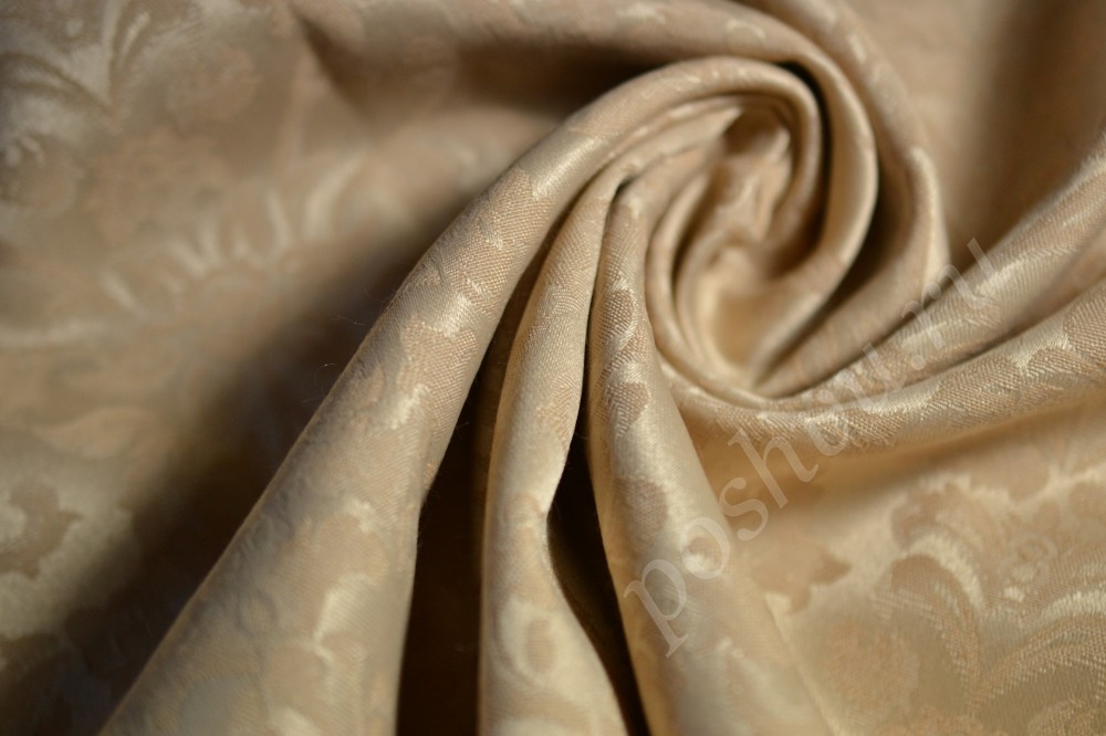 Ткань льняная интерьерная бежевого цвета в классический орнамент