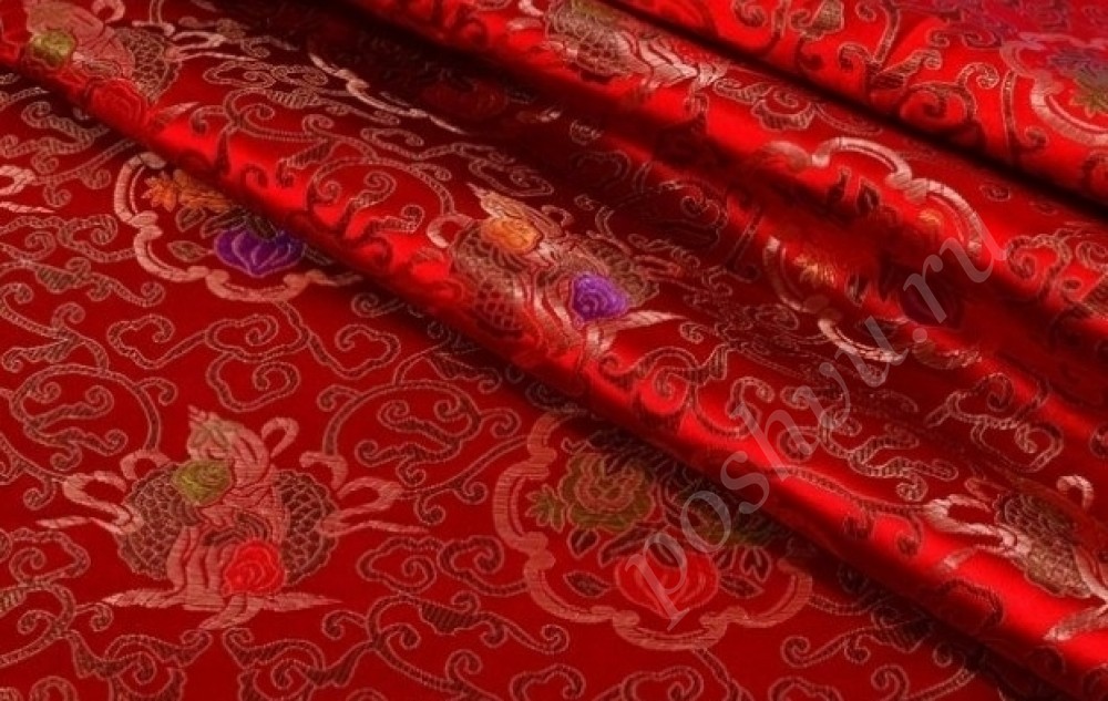 Китайский шёлк алого оттенка с орнаментом