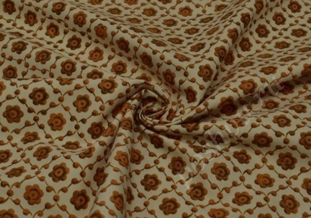 Скатертная ткань с цветочным орнаментом