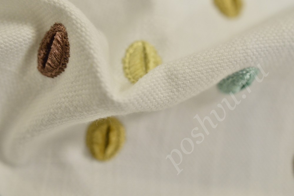Ткань портьерная белого оттенка с вышивкой