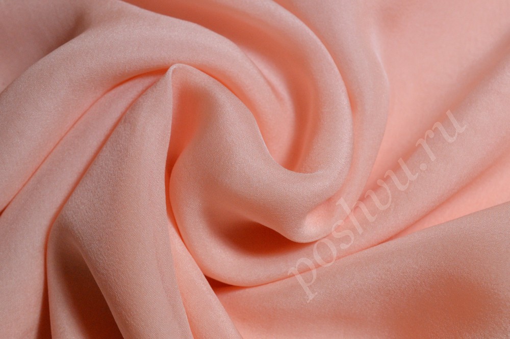 Шелковая ткань персикового цвета