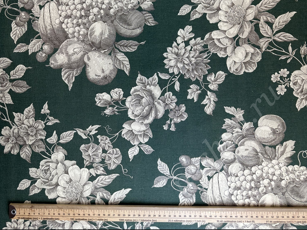 Портьерная ткань рогожка HENRIETTA цветы и фрукты на изумрудном фоне в английском стиле (раппорт 66х70см)