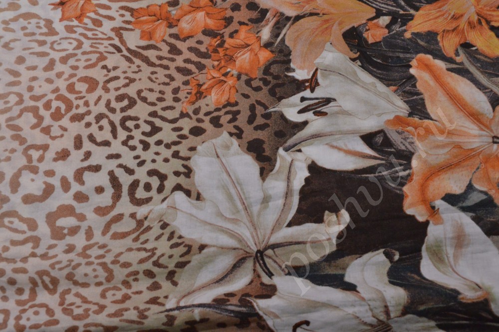 Хлопковая ткань с белыми и оранжевыми лилиями