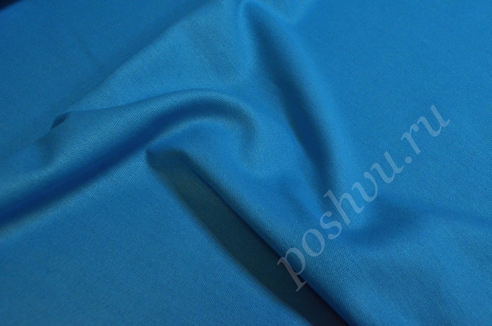Льняная костюмно-плащевая ткань небесно-голубого оттенка