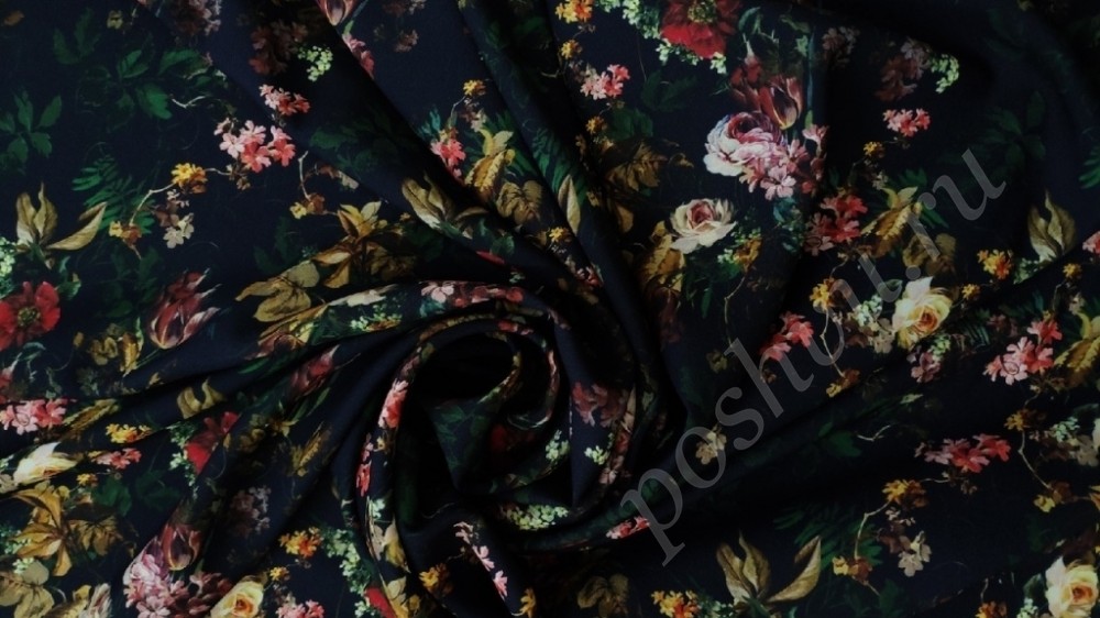 Шелк в стиле Dolce&Gabbana черного цвета в цветы