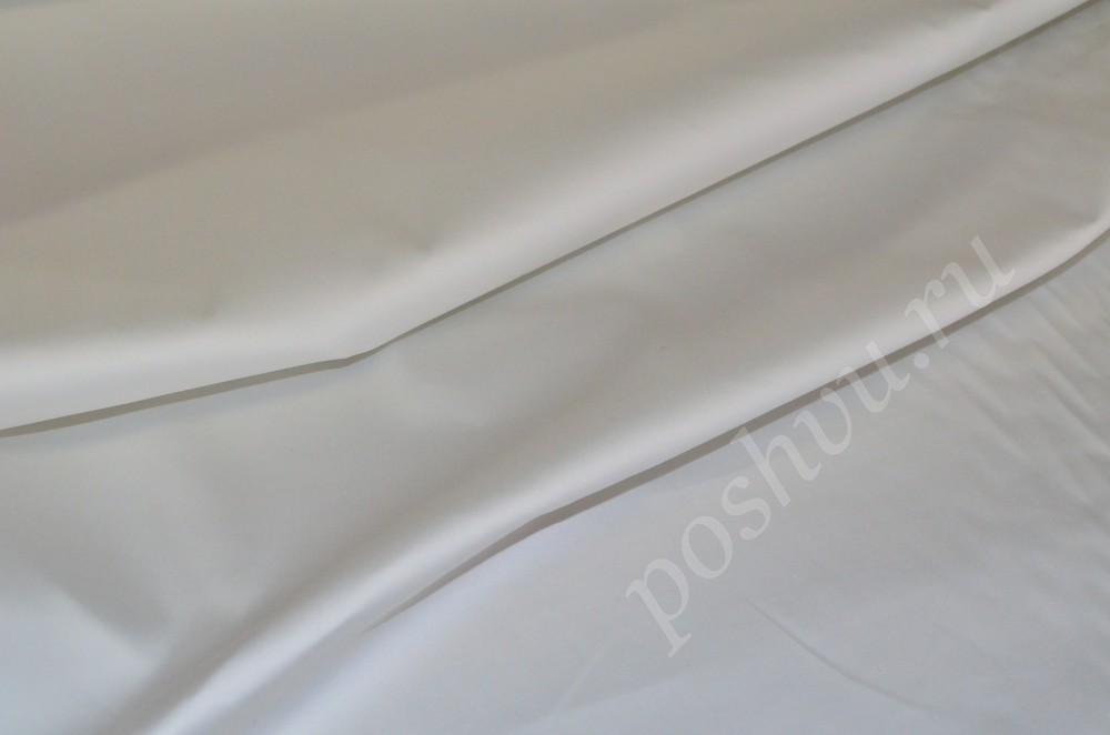 Ткань плательный сатин белого оттенка