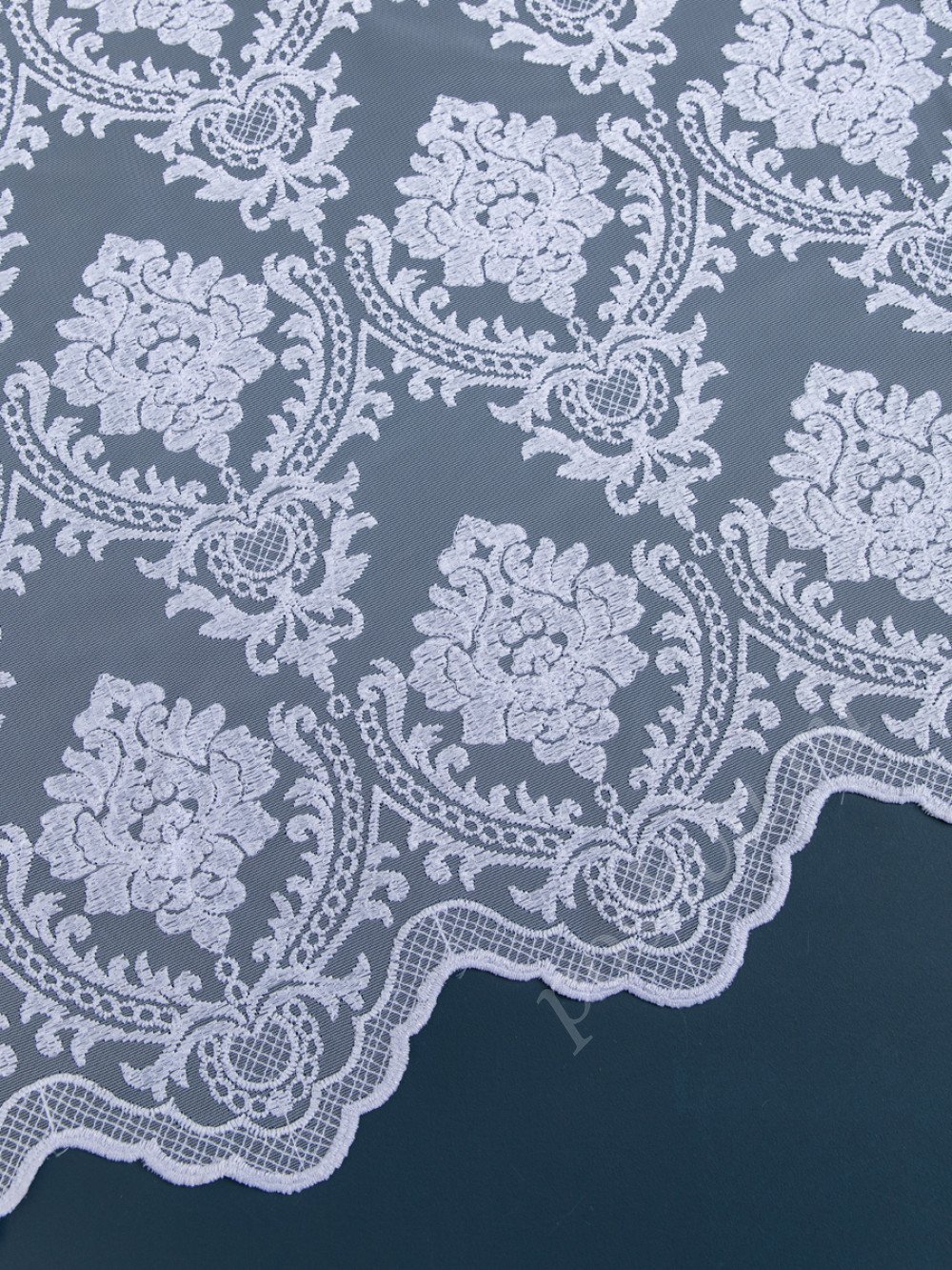 Тюль сетка REINE с вышивкой белого цвета (купон120см), выс.280см