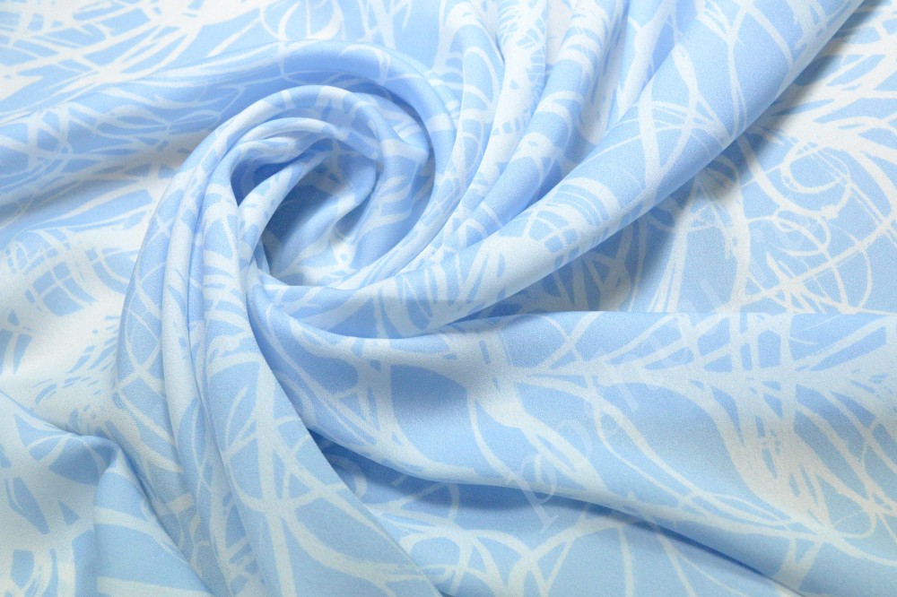 Ткань плательная светло-голубого оттенка в белые разводы