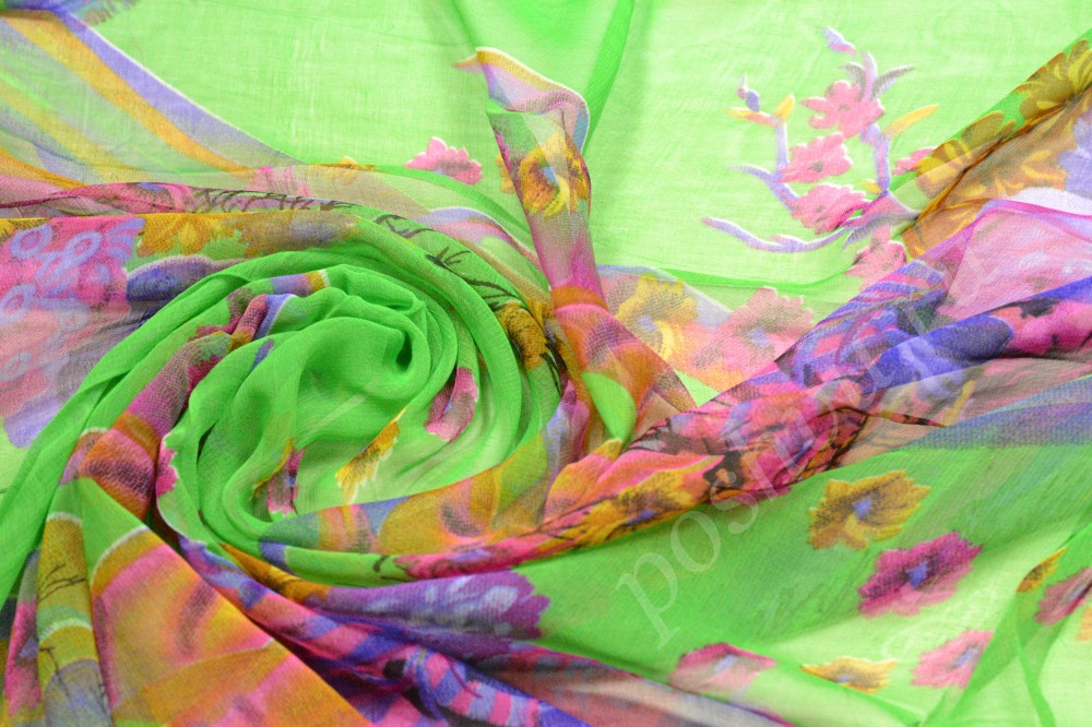 Ткань шифон набивной зеленого оттенка в желтые и розовые цветы