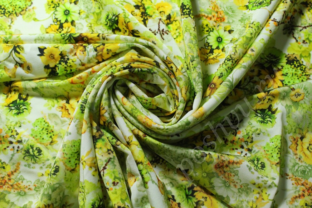 Ткань трикотаж белого оттенка в салатовые и желтые цветы