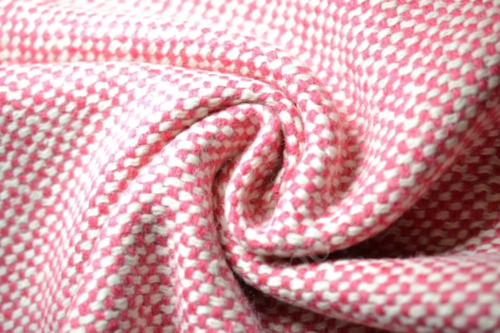 Пальтовая ткань в мелкую клетку белого и розового оттенков