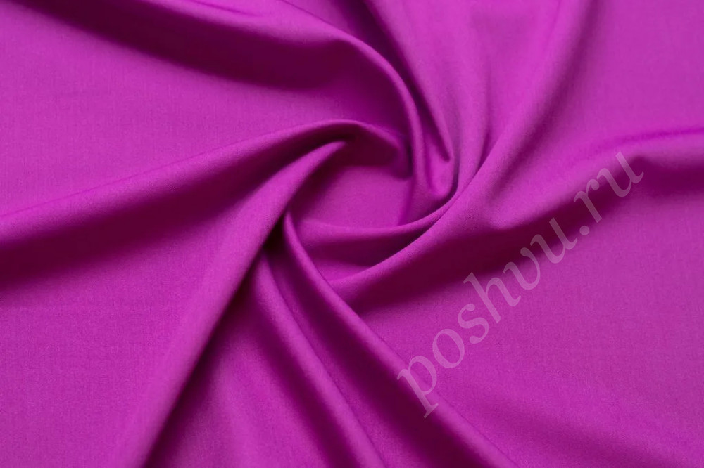 Костюмная ткань фиолетового цвета
