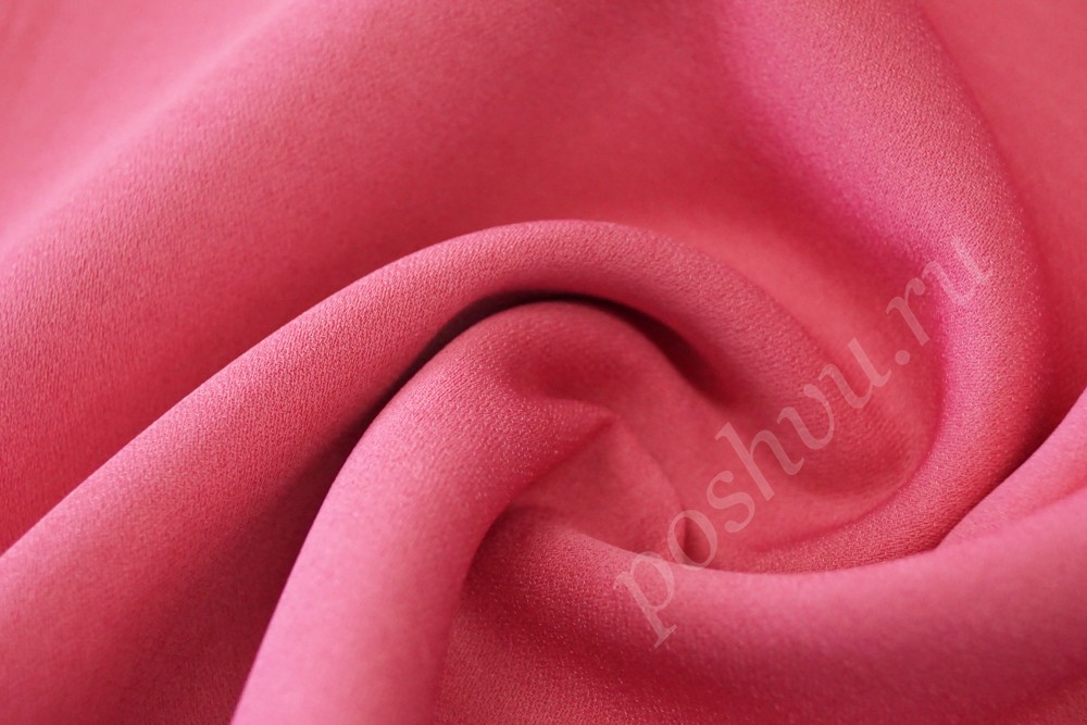 Ткань костюм-шерсть ярко-розового оттенка