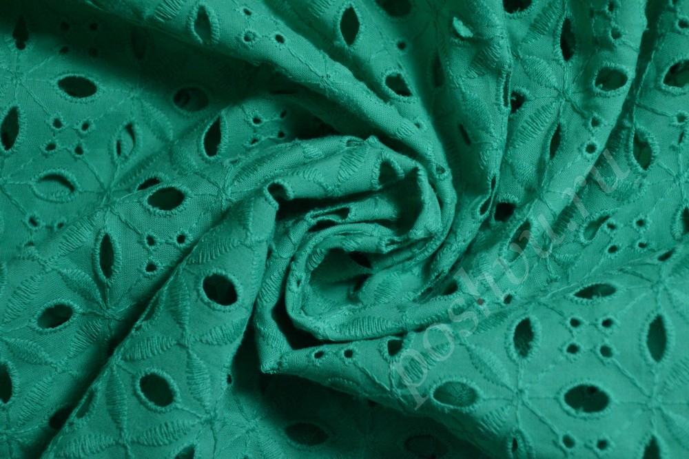 Ткань хлопок-шитье зеленого оттенка