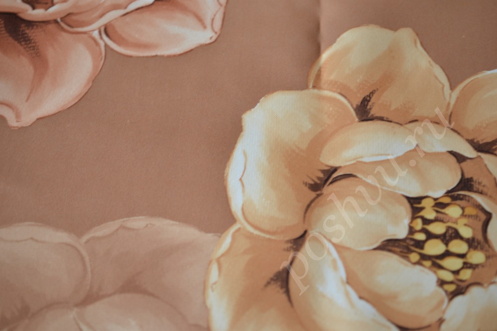 Портьерная ткань для штор кремового оттенка в цветочный принт