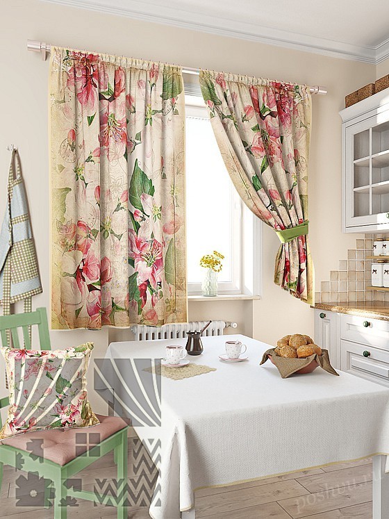 Элегантный комплект штор для кухни с нежным цветочным принтом