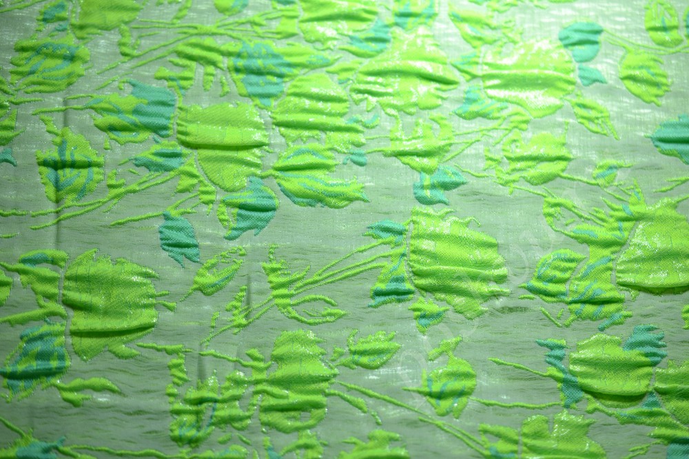 Жаккардовая ткань зеленоватого оттенка в ярко-салатовый узор