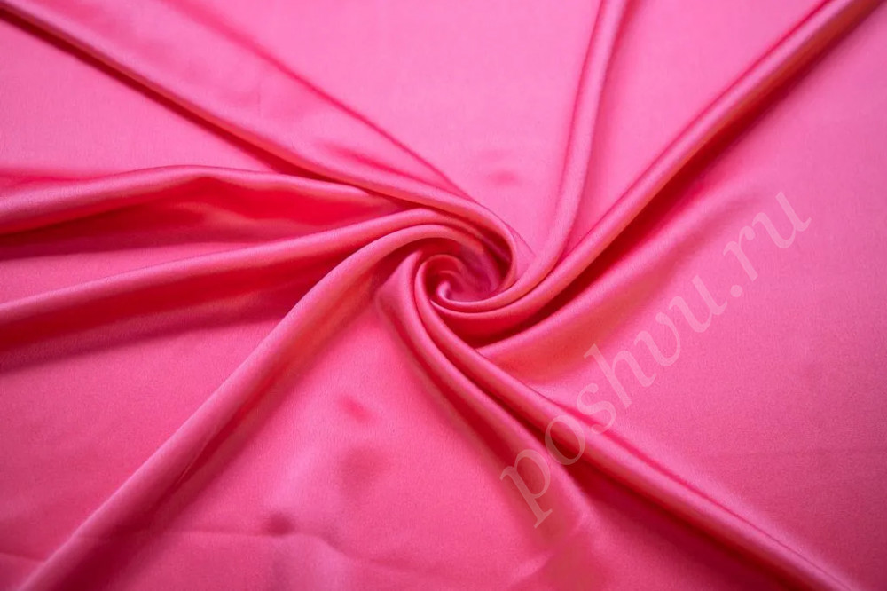 Плательная атласная ткань Кади кораллово-розового цвета (186г/м2)